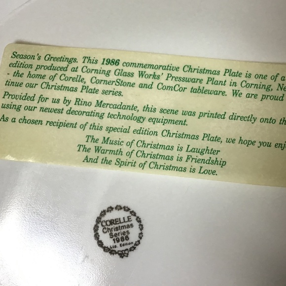 Corelle Vintage Christmas Plate Limited Edition 1986 - Picture 5 of 7